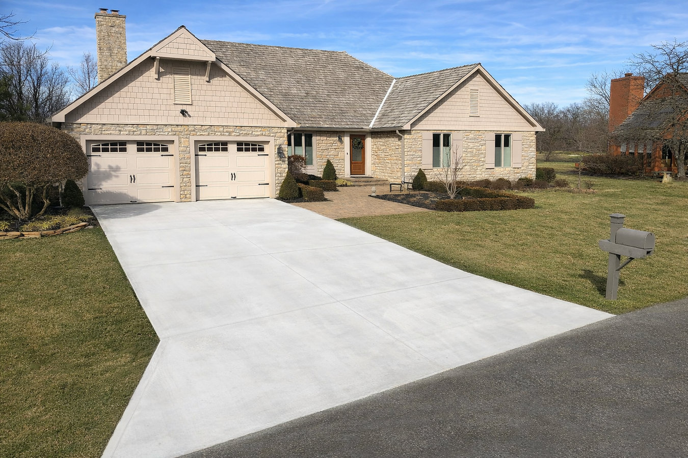 Concrete driveway building
